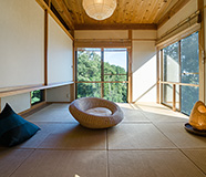 琉球風畳敷きの明るい和室はお昼寝もGood！